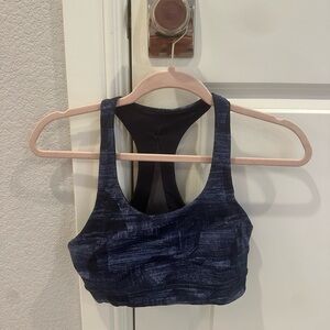 Lululemon Invigorate Blue Sports Bra Size 6